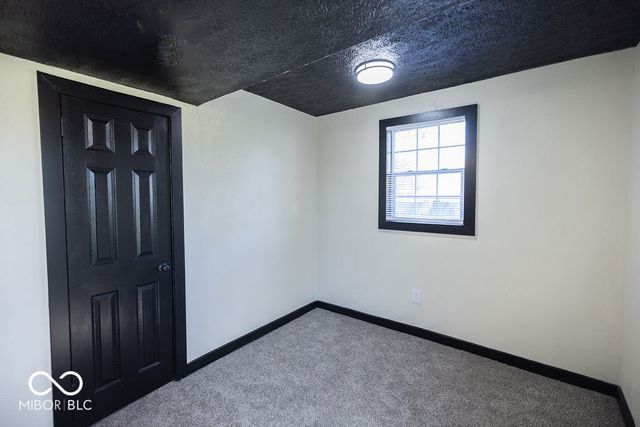 108 N Summit Street, Summitville, IN 46070