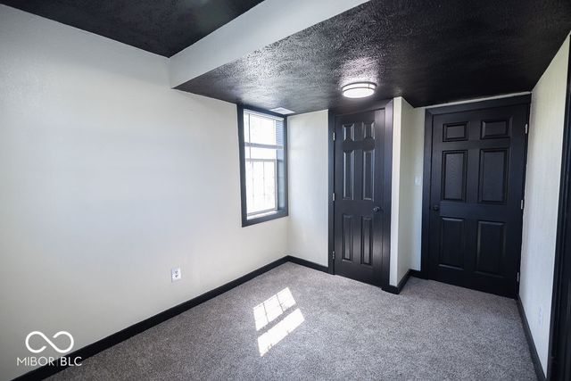 108 N Summit Street, Summitville, IN 46070