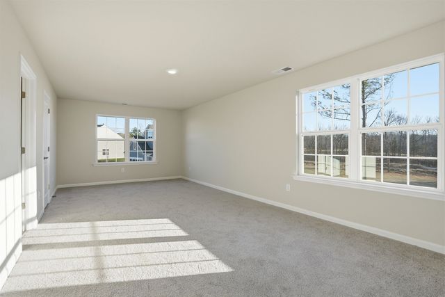 717 Hadley Place, Enoree, SC 29335