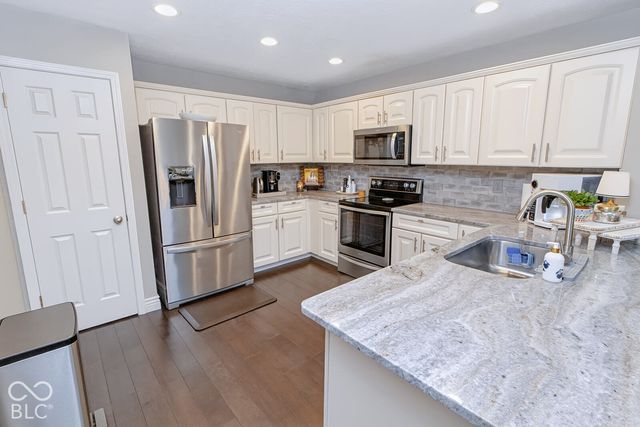 12139 Black Hills Drive, Fishers, IN 46038