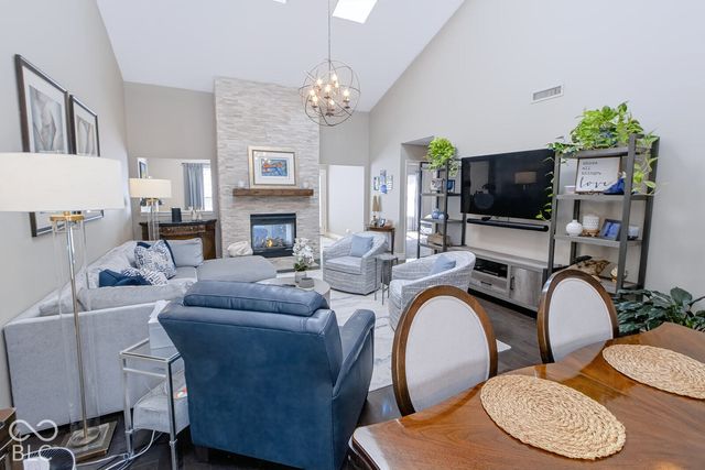 12139 Black Hills Drive, Fishers, IN 46038