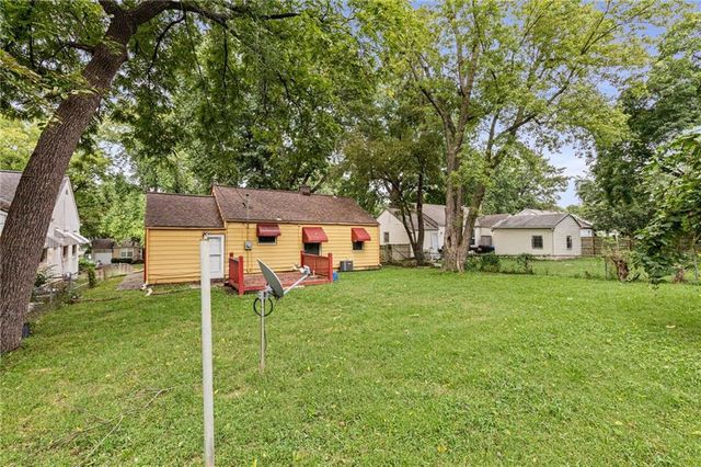6318 Bellefontaine Avenue, Kansas City, MO 64132