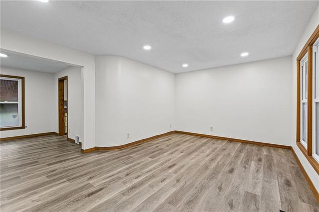 6318 Bellefontaine Avenue, Kansas City, MO 64132