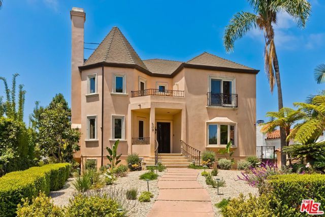 209 S Anita Avenue, Los Angeles, CA 90049