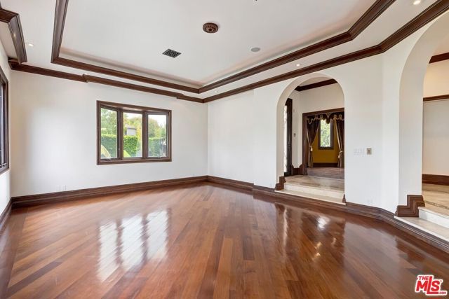 209 S Anita Avenue, Los Angeles, CA 90049
