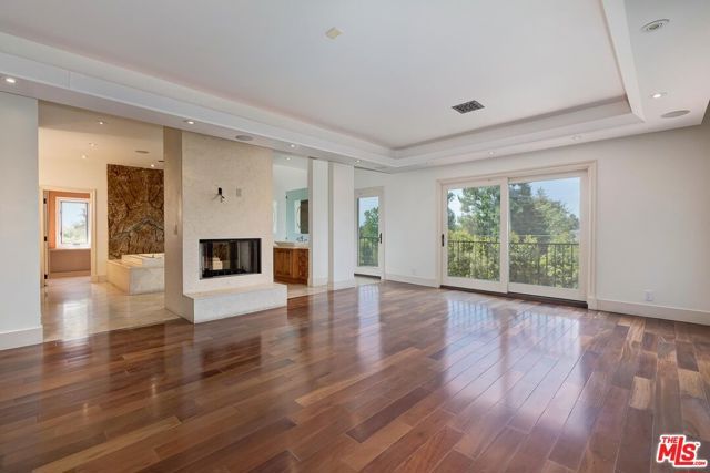 209 S Anita Avenue, Los Angeles, CA 90049