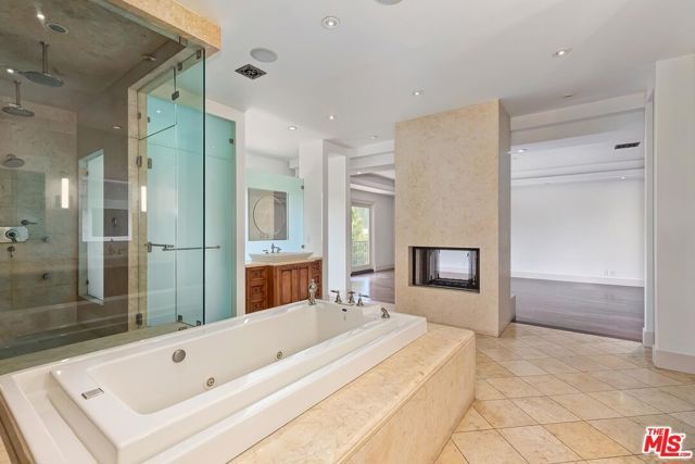 209 S Anita Avenue, Los Angeles, CA 90049