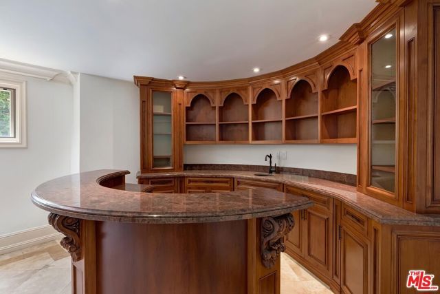 209 S Anita Avenue, Los Angeles, CA 90049