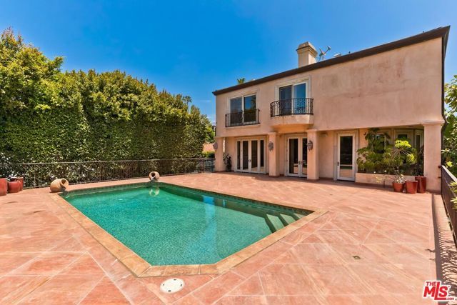 209 S Anita Avenue, Los Angeles, CA 90049
