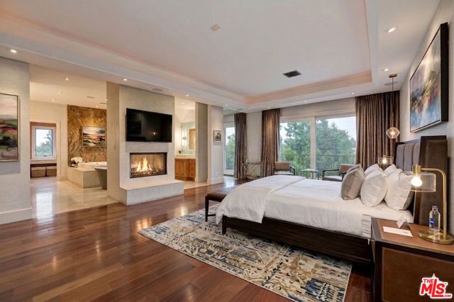 209 S Anita Avenue, Los Angeles, CA 90049