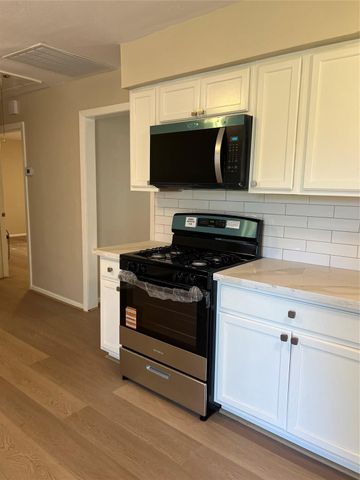 5125 Ricky Street, Houston, TX 77033