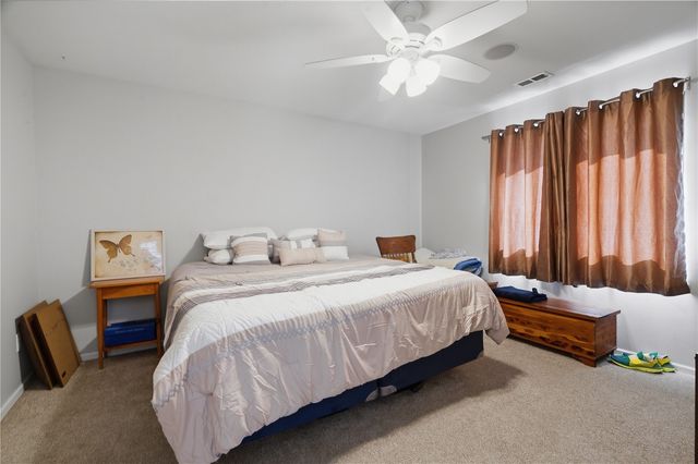 1595 Valentine Circle, Marion, IA 52302