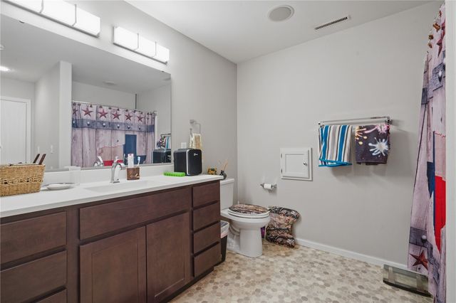 1595 Valentine Circle, Marion, IA 52302