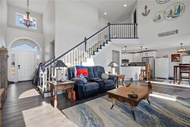 1595 Valentine Circle, Marion, IA 52302