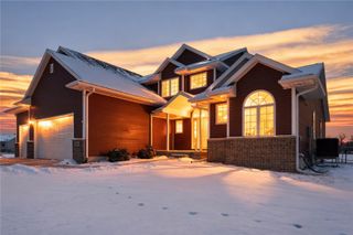 1595 Valentine Circle, Marion, IA 52302