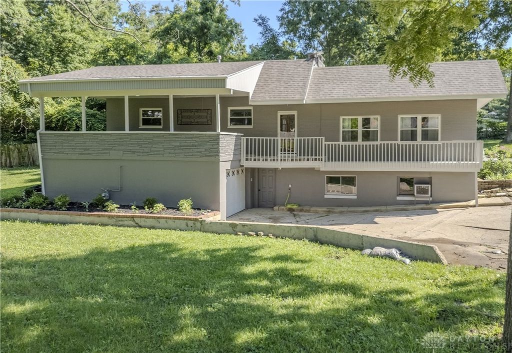1683 Shady Lane, Beavercreek, OH 45432