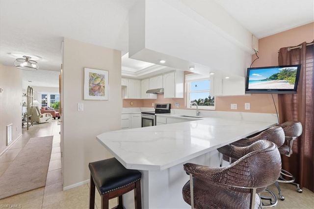 4231 SE 19th PL 2J, Cape Coral, FL 33904