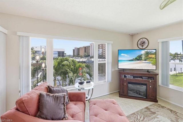 4231 SE 19th PL 2J, Cape Coral, FL 33904