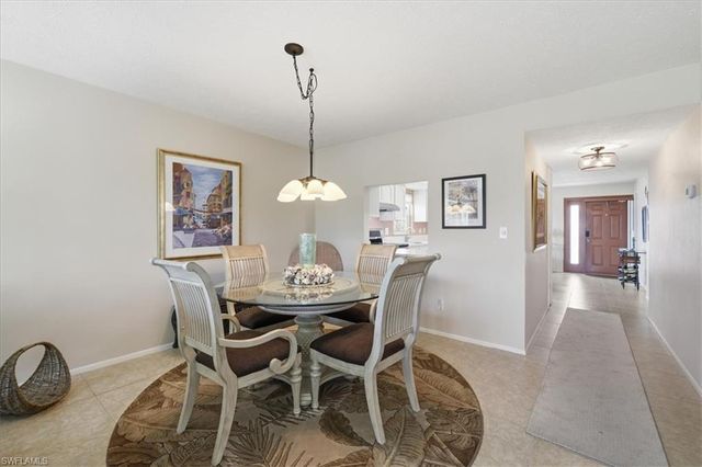 4231 SE 19th PL 2J, Cape Coral, FL 33904