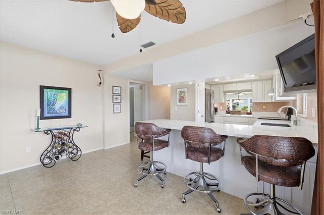 4231 SE 19th PL 2J, Cape Coral, FL 33904