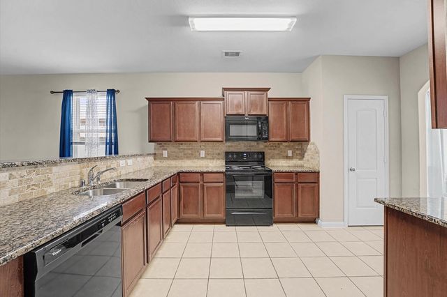 5114 Harbor Palm Drive, Rosenberg, TX 77469