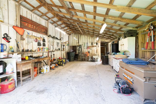 394 Young Hollow Rd, Pulaski, TN 38478