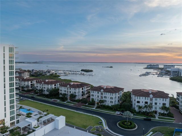 5713 BOWEN DANIEL DR. 1406, Tampa, FL 33616