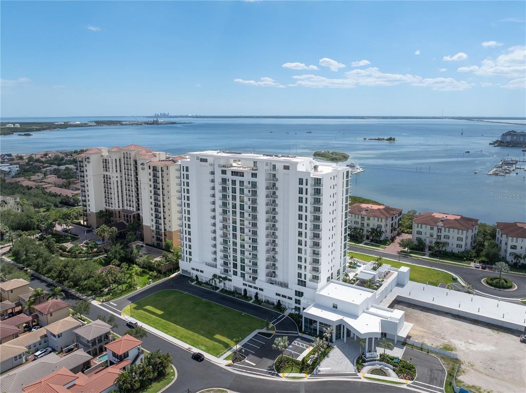 5713 BOWEN DANIEL DR. 1406, Tampa, FL 33616