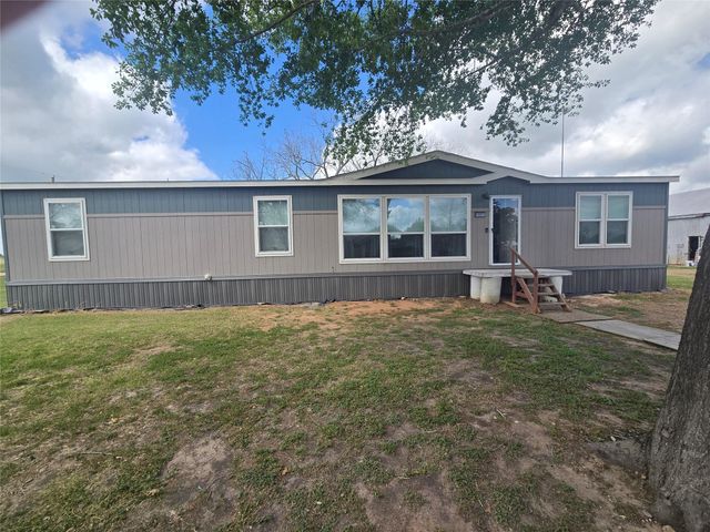 10211 Fm 1458, Sealy, TX 77474