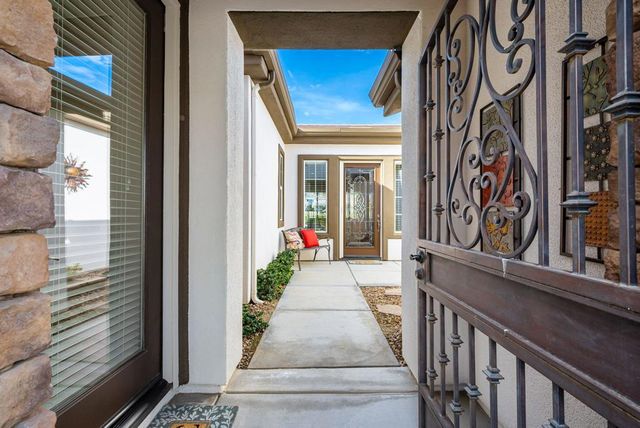 60907 Fire Barrel Drive, La Quinta, CA 92253