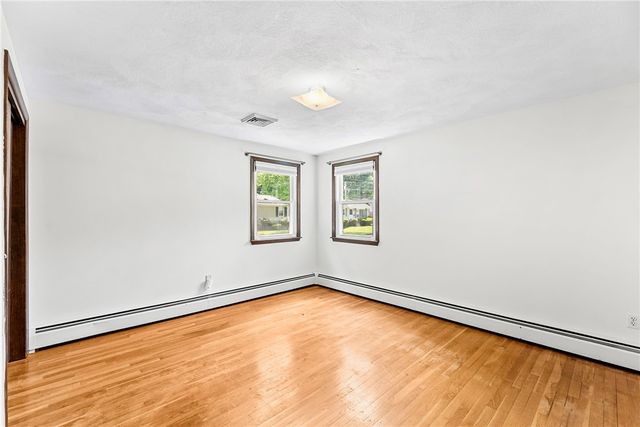 71 Plymouth Street, Cranston, RI 02920