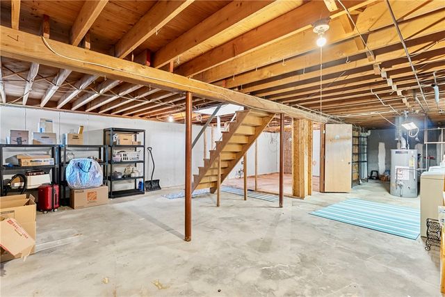 71 Plymouth Street, Cranston, RI 02920
