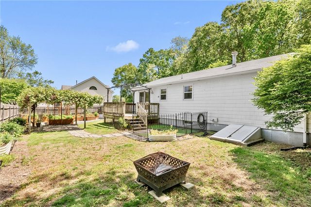 71 Plymouth Street, Cranston, RI 02920