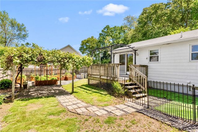 71 Plymouth Street, Cranston, RI 02920