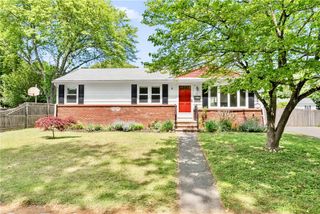 71 Plymouth Street, Cranston, RI 02920
