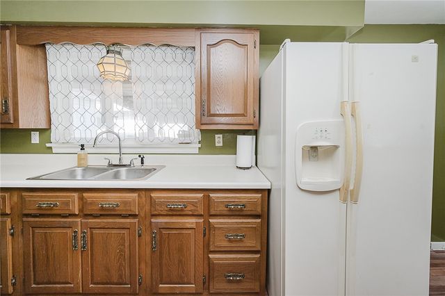 631 6th Ave, Ford City Boro, PA 16226