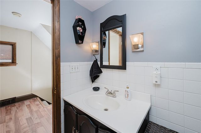 631 6th Ave, Ford City Boro, PA 16226