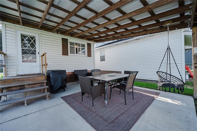 631 6th Ave, Ford City Boro, PA 16226