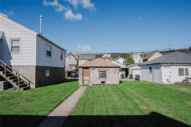 631 6th Ave, Ford City Boro, PA 16226