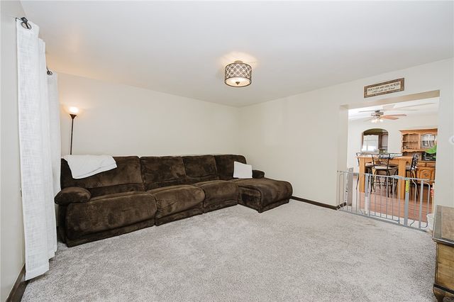 631 6th Ave, Ford City Boro, PA 16226