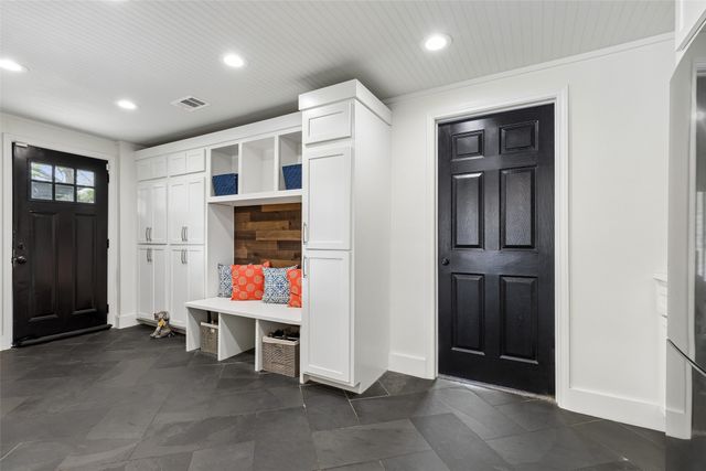 2808 Reedcroft Drive, Farmers Branch, TX 75234