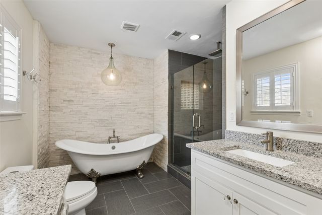 2808 Reedcroft Drive, Farmers Branch, TX 75234