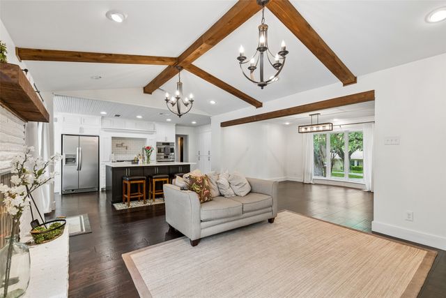 2808 Reedcroft Drive, Farmers Branch, TX 75234