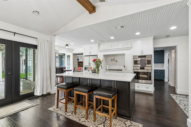 2808 Reedcroft Drive, Farmers Branch, TX 75234