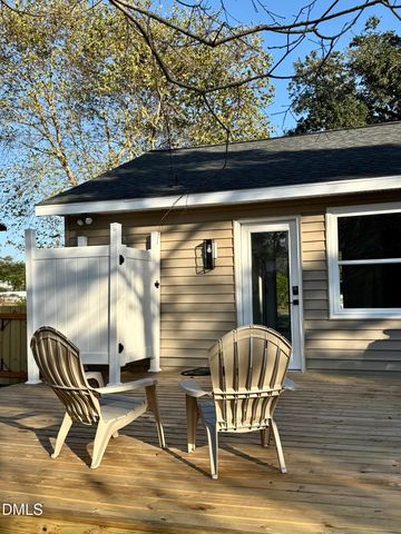 124 Jefferson Street, Beaufort, NC 28516