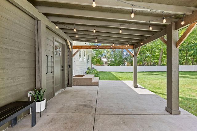 409 Westminster Avenue SW, Watertown, MN 55388