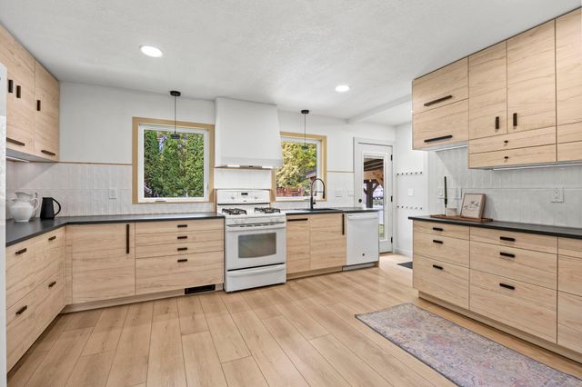 409 Westminster Avenue SW, Watertown, MN 55388