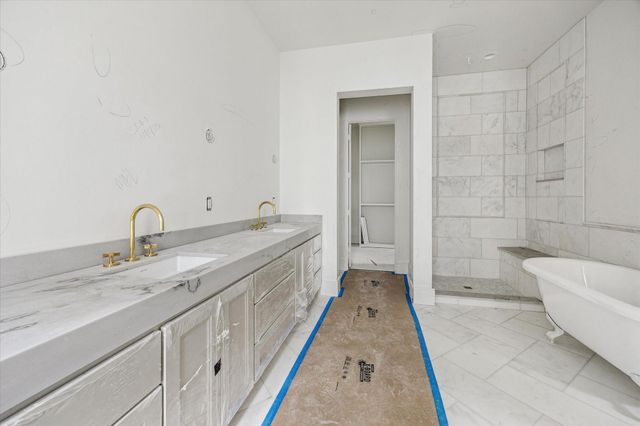 19 Wentworth Gate Path, Houston, TX 77027