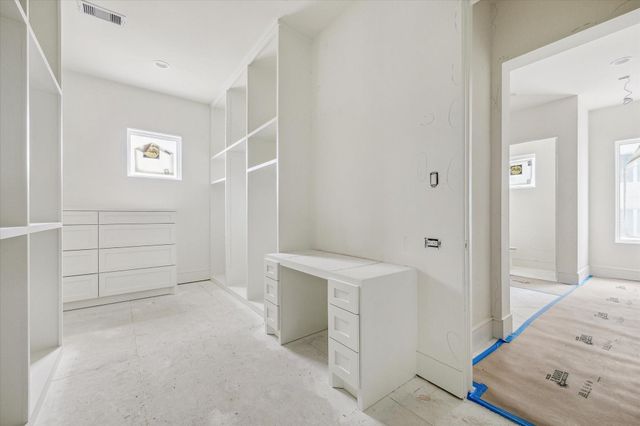 19 Wentworth Gate Path, Houston, TX 77027