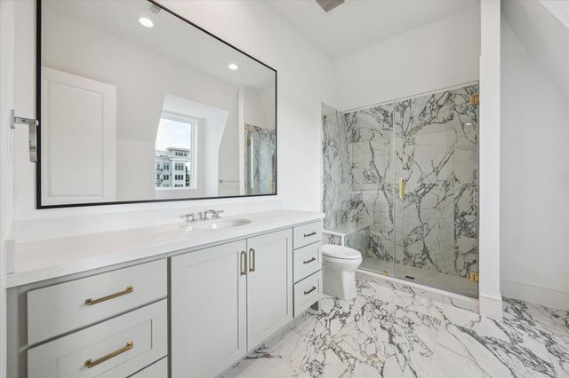 19 Wentworth Gate Path, Houston, TX 77027